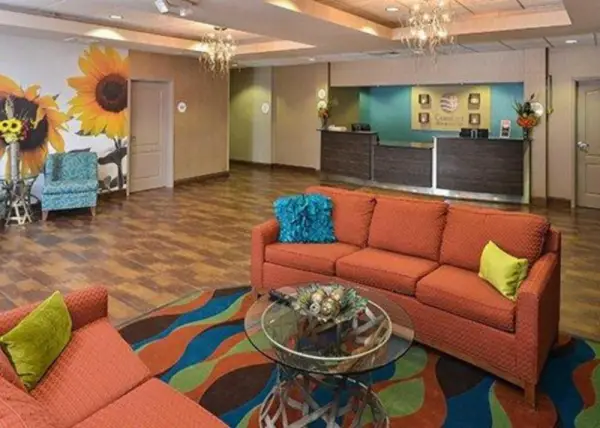 Holiday Inn Express & Suites Junction City Main image